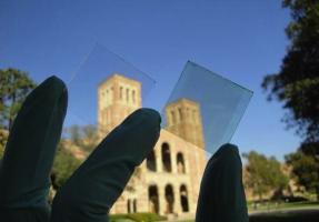 Director of California NanoSystems Institute, Paul Weiss, presents exciting new solar technology